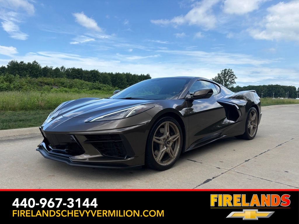 Used 2021 Chevrolet Corvette Stingray Preferred Cpe w/ Z51 Performance Package RWD image 1