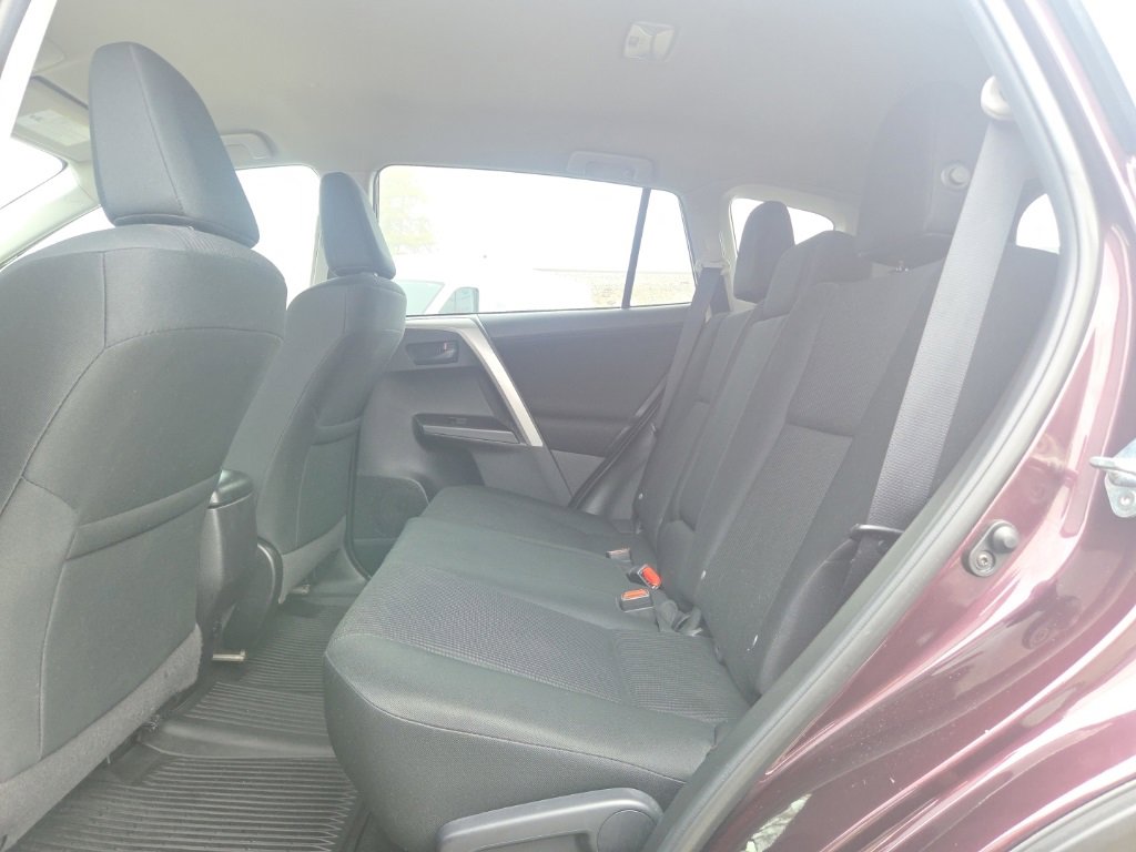 Used 2018 Toyota RAV4 LE w/ All Weather Liner Package image 23