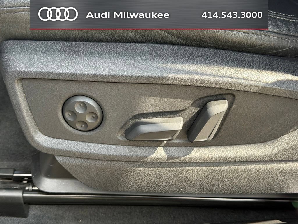 Used 2023 Audi Q5 2.0T Premium Plus w/ Premium Plus Package AWD/4WD image 24