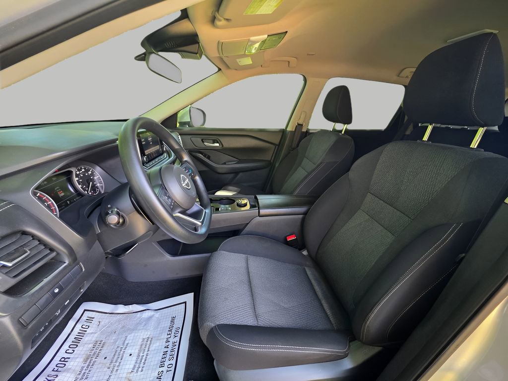 Used 2024 Nissan Rogue SV AWD/4WD image 17