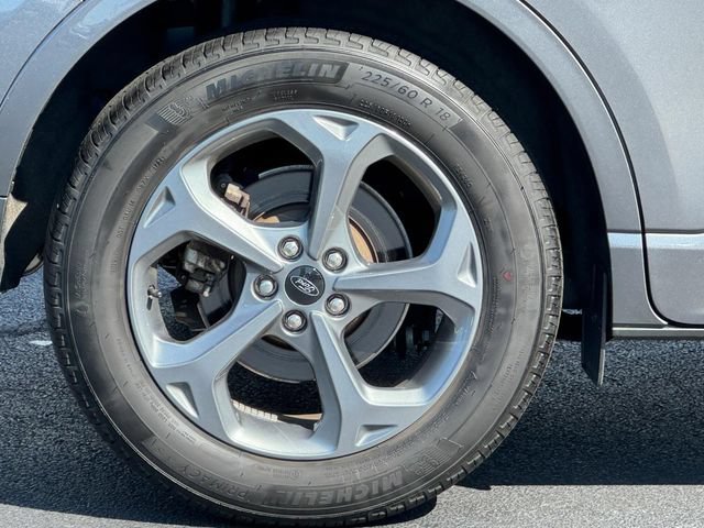 Used 2024 Ford Escape ST-Line w/ Tech Pack #1 AWD/4WD image 9