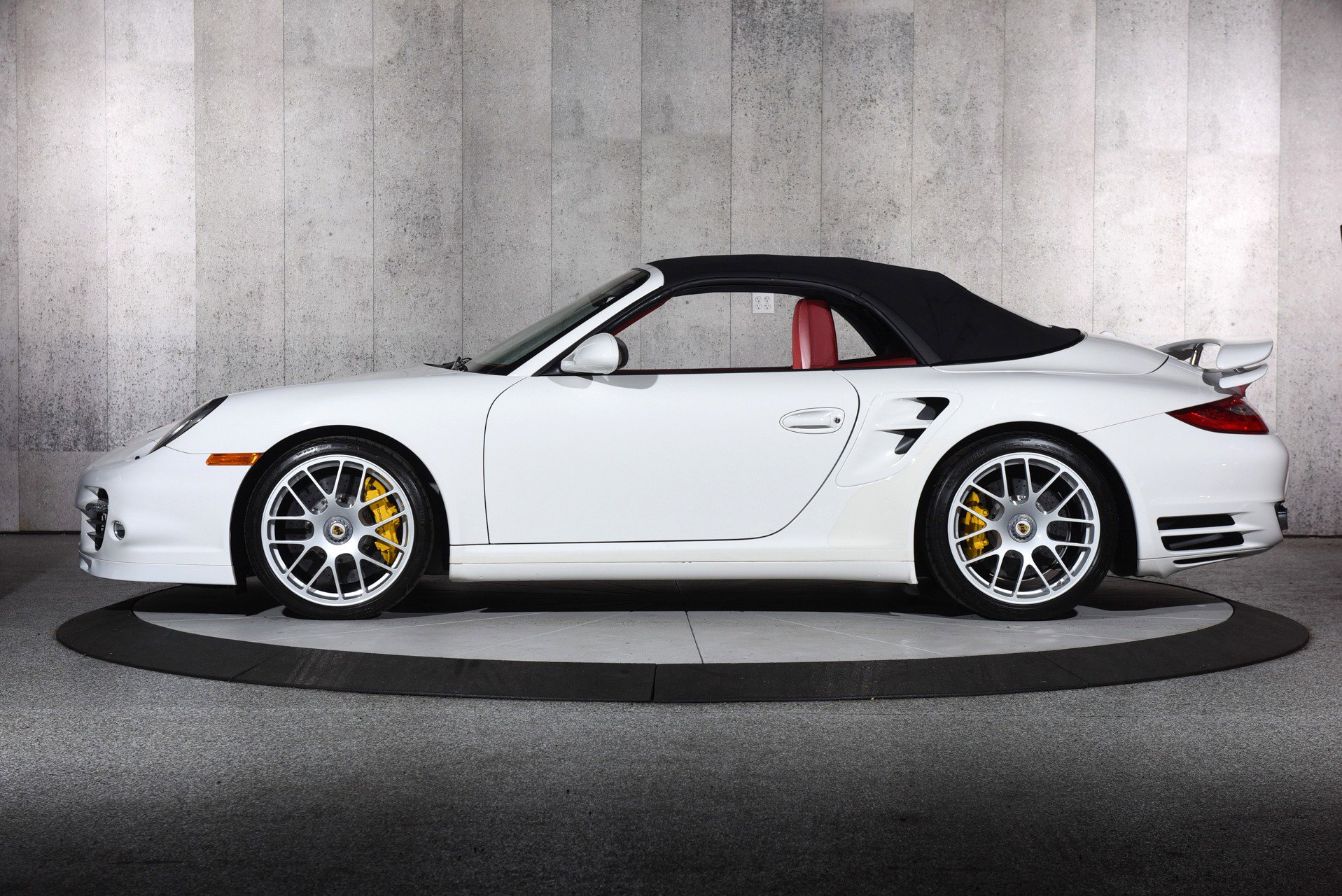 Used 2012 Porsche 911 Turbo S AWD/4WD image 24