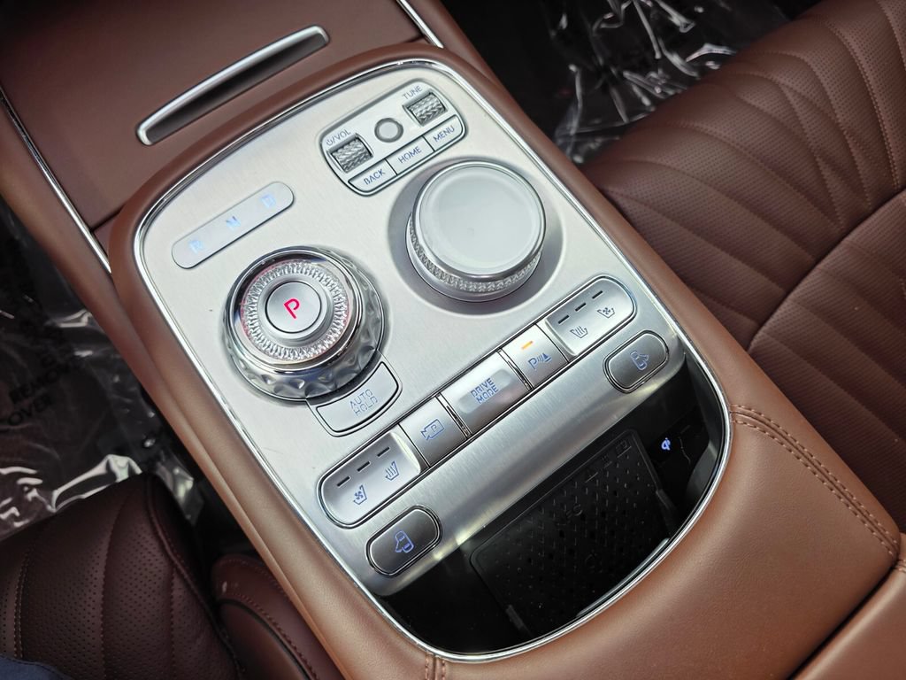 Used 2024 Genesis G90 3.5T AWD/4WD image 24