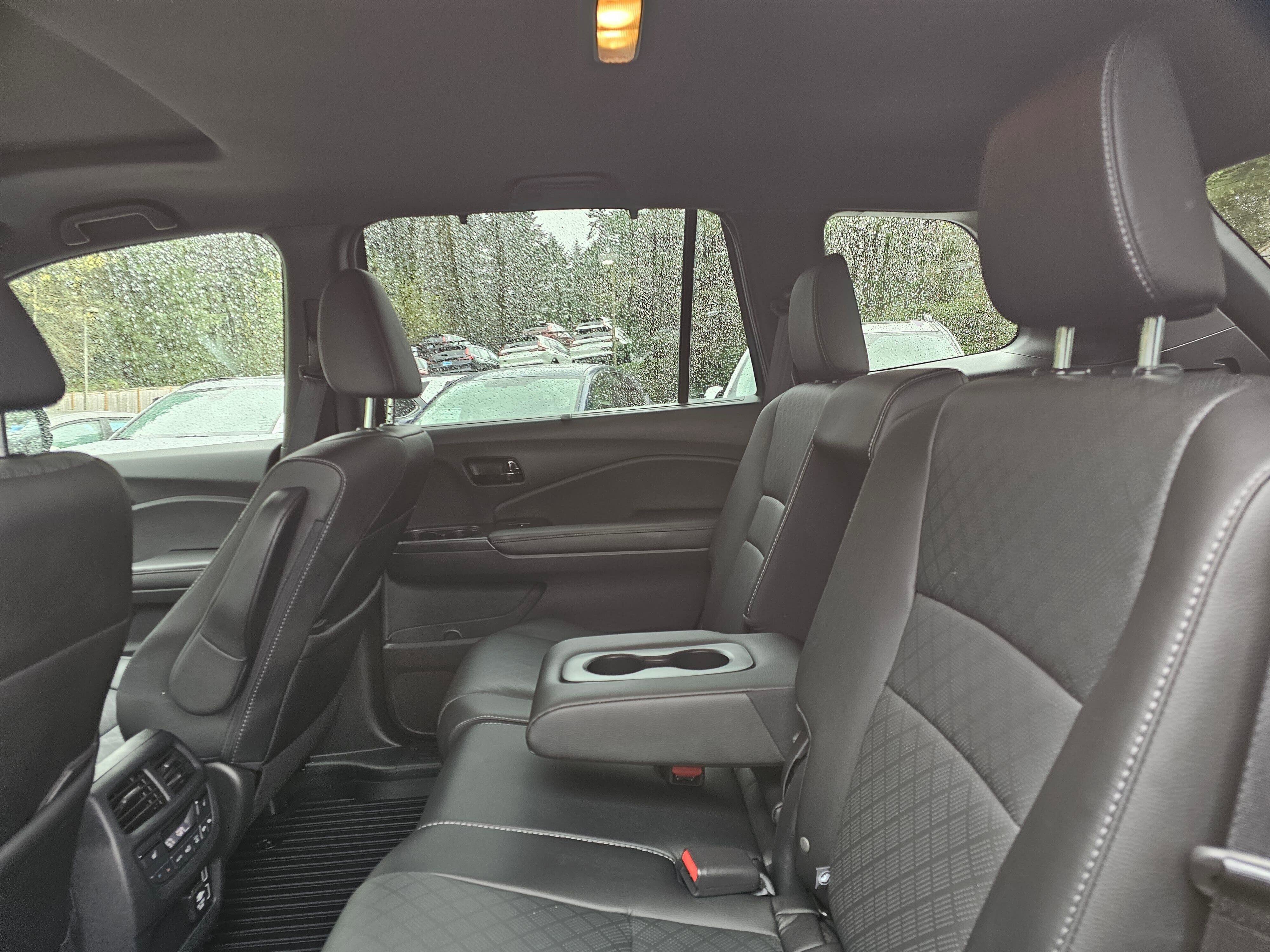 Used 2023 Honda Passport Elite image 19