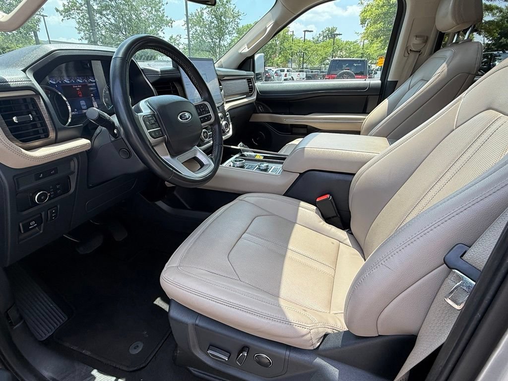 Used 2024 Ford Expedition Limited AWD/4WD image 29