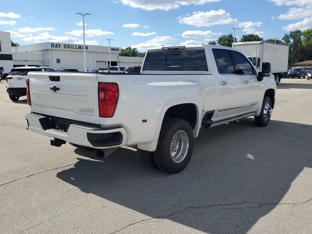 Used 2024 Chevrolet Silverado 3500 High Country w/ High Country Premium Package AWD/4WD image 6