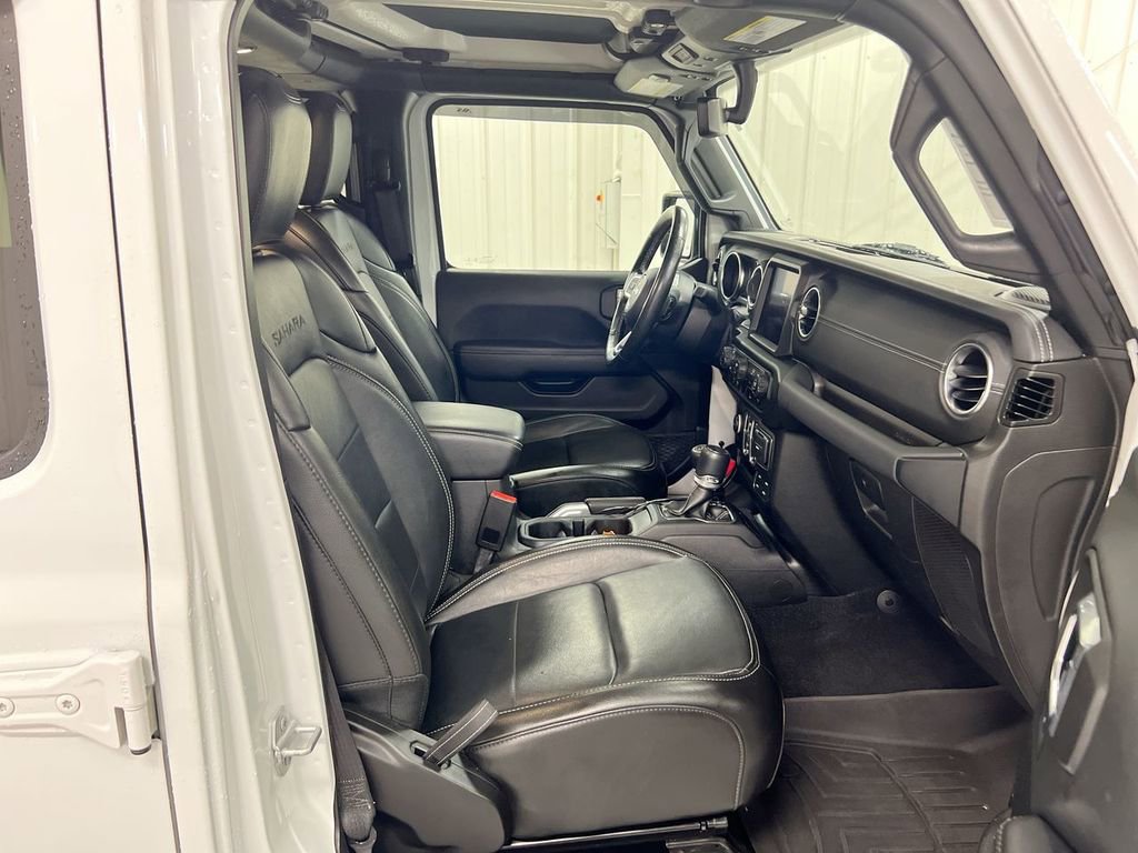 Used 2022 Jeep Wrangler Unlimited Sahara w/ Cold Weather Group image 22