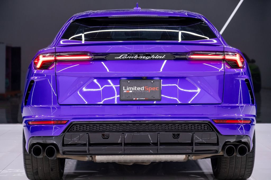 Used 2022 Lamborghini Urus image 16