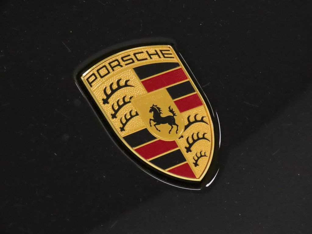 Certified 2026 Porsche Macan AWD/4WD image 13