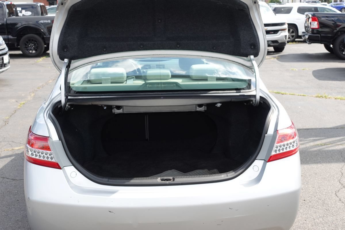Used 2011 Toyota Camry LE FWD image 7