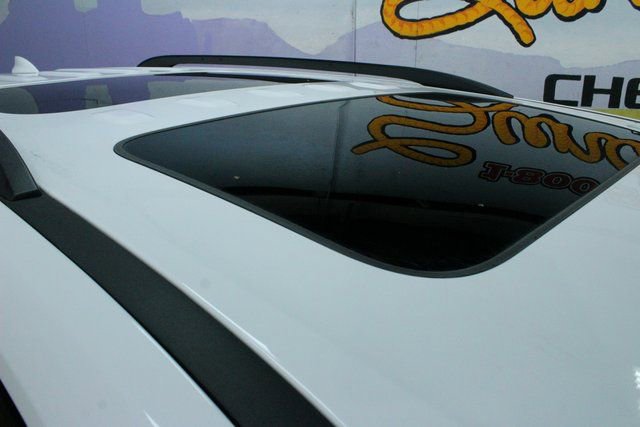 Used 2023 Chevrolet Traverse RS w/ LPO, Floor Liner Package image 5