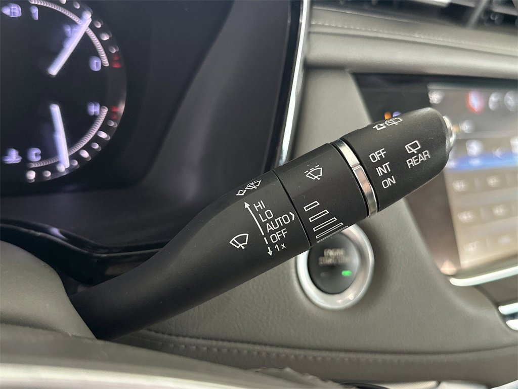 Used 2017 Cadillac XT5 Luxury w/ Driver Awareness Package image 20