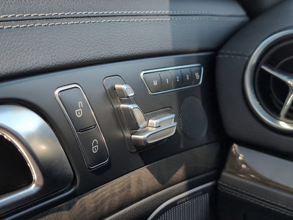 Used 2013 Mercedes-Benz SL 63 AMG image 29