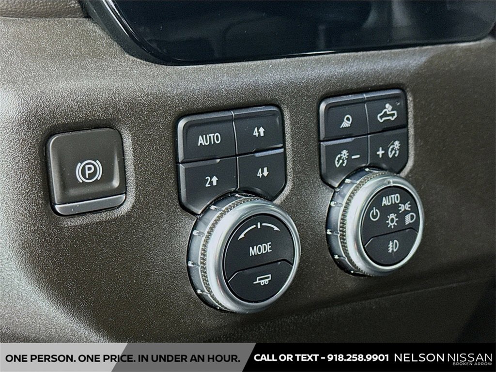 Used 2024 GMC Sierra 2500 SLT w/ SLT Premium Package image 10