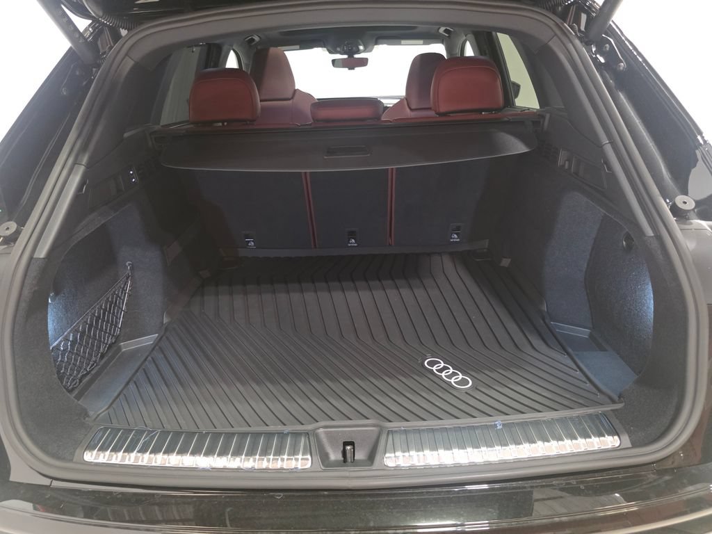 New 2026 Audi SQ5 Premium Plus AWD/4WD image 9