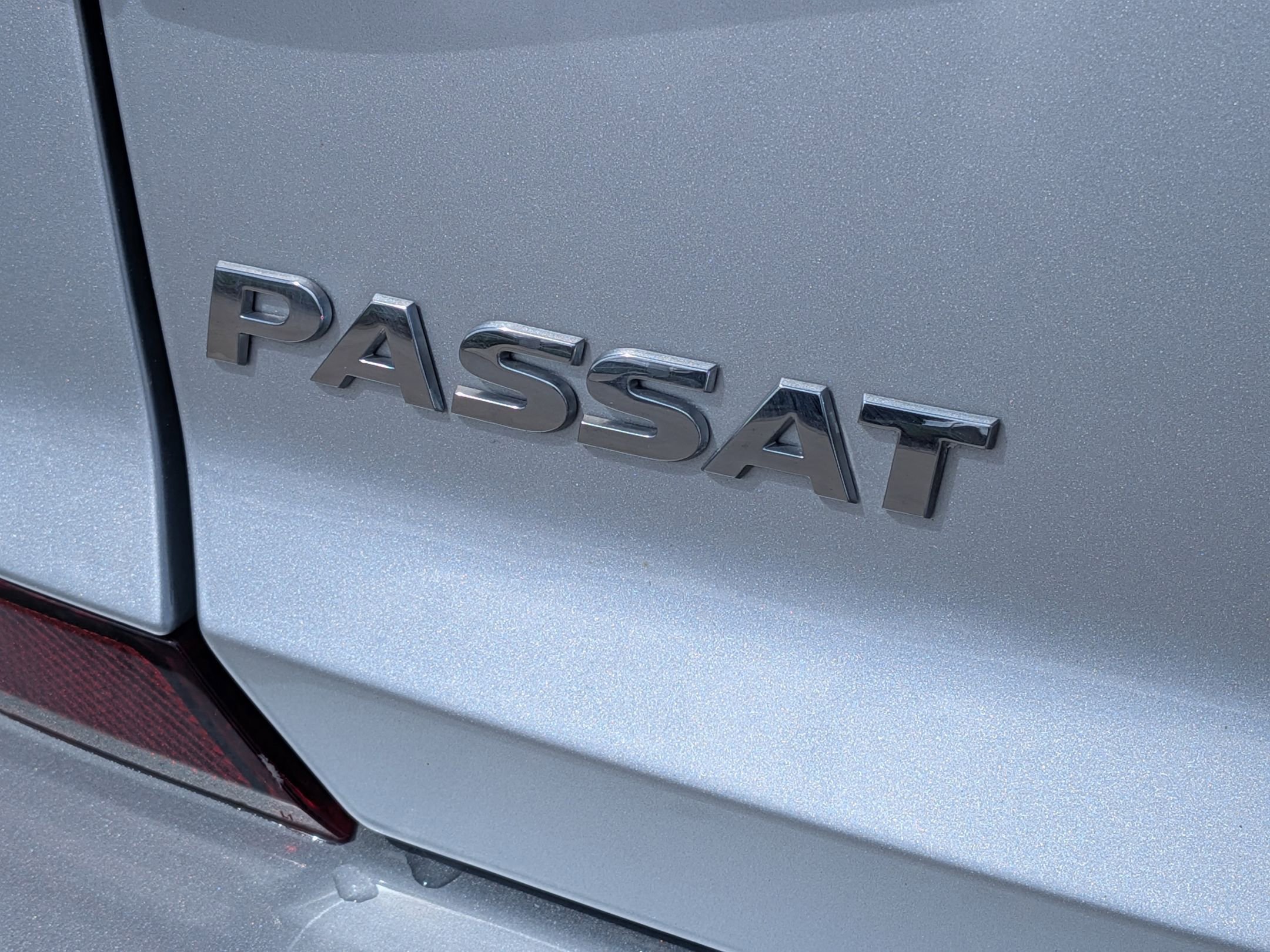 Used 2019 Volkswagen Passat 2.0T Wolfsburg w/ Wheels & Sunroof Package image 28