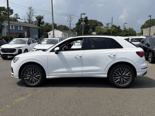 Used 2023 Audi Q3 2.0T Premium w/ Convenience Package AWD/4WD image 2
