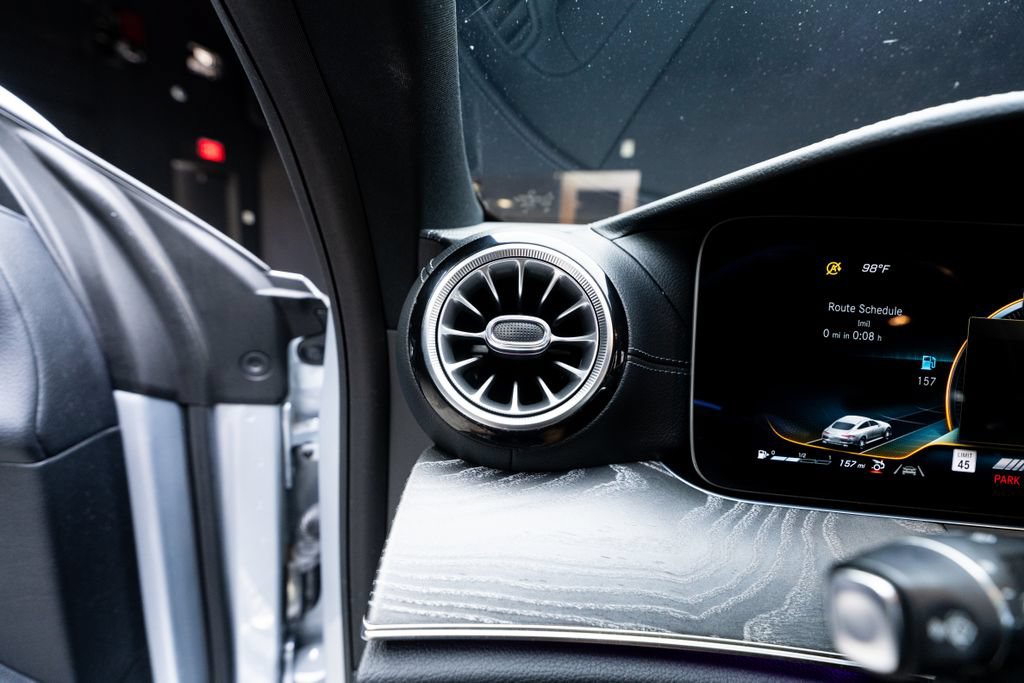 Used 2022 Mercedes-Benz AMG GT 43 image 29