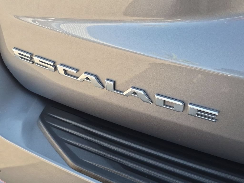 Certified 2022 Cadillac Escalade Premium Luxury RWD image 24