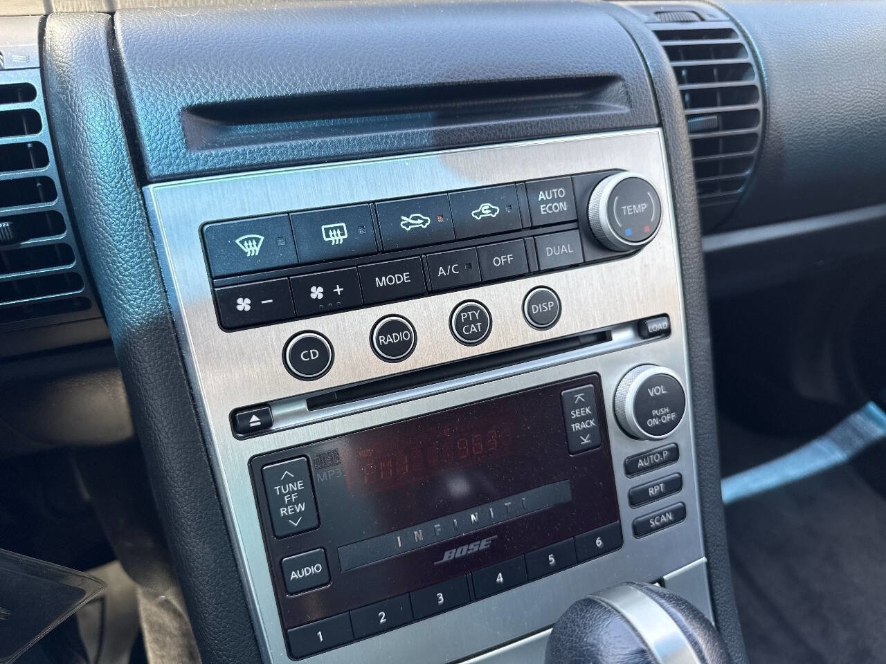 Used 2005 INFINITI G35 Coupe w/ (P01) Premium Pkg image 31