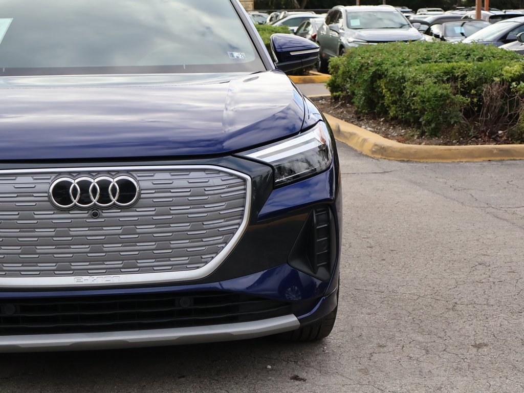 Used 2023 Audi Q4 e-tron Premium Plus w/ Premium Plus image 16