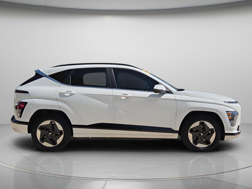 Used 2024 Hyundai Kona Limited image 8