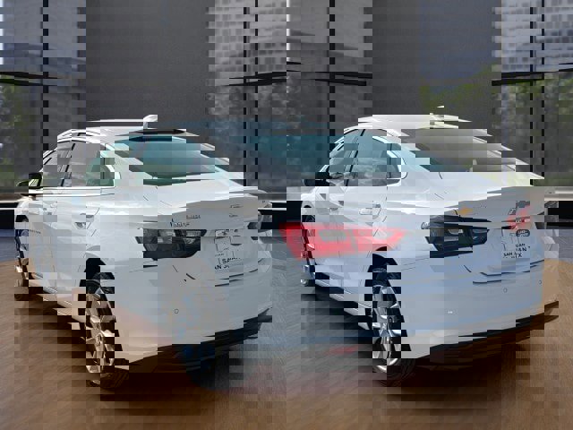 Used 2025 Chevrolet Malibu LT image 14