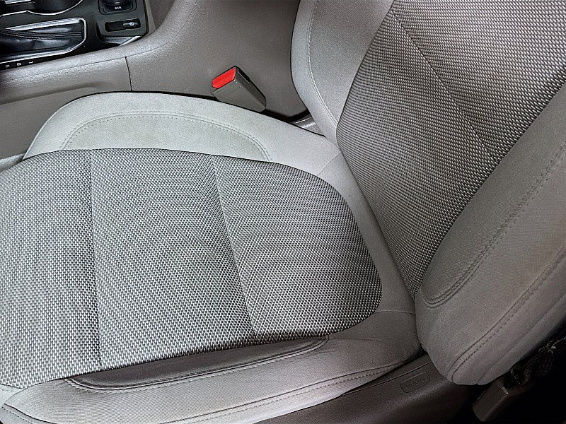 Used 2019 Chevrolet Traverse LT FWD image 19