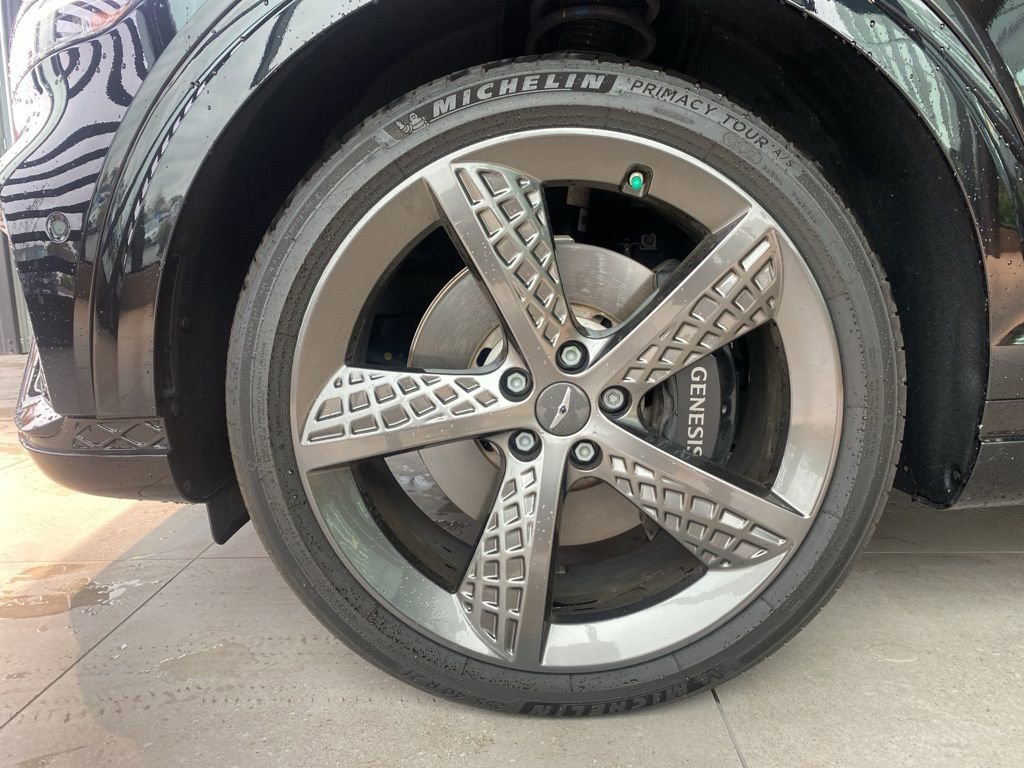 Certified 2025 Genesis GV70 3.5T Sport w/ Sport Advanced Package image 33