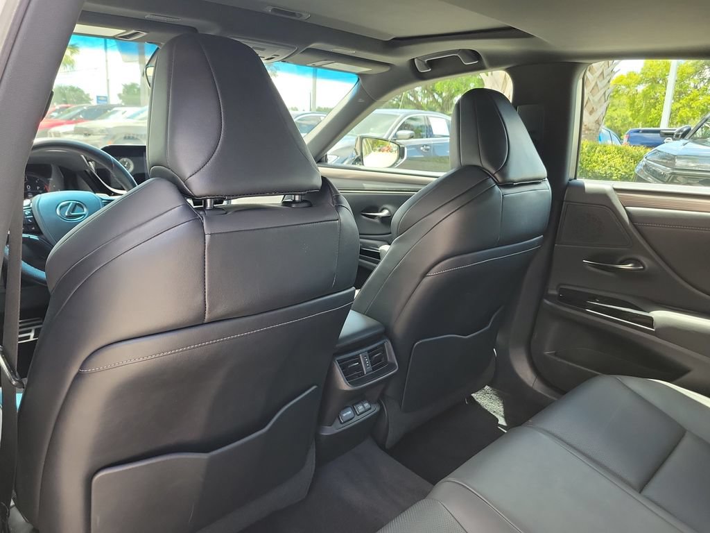 Used 2022 Lexus ES 350 F Sport w/ Accessory Package 2 FWD image 11