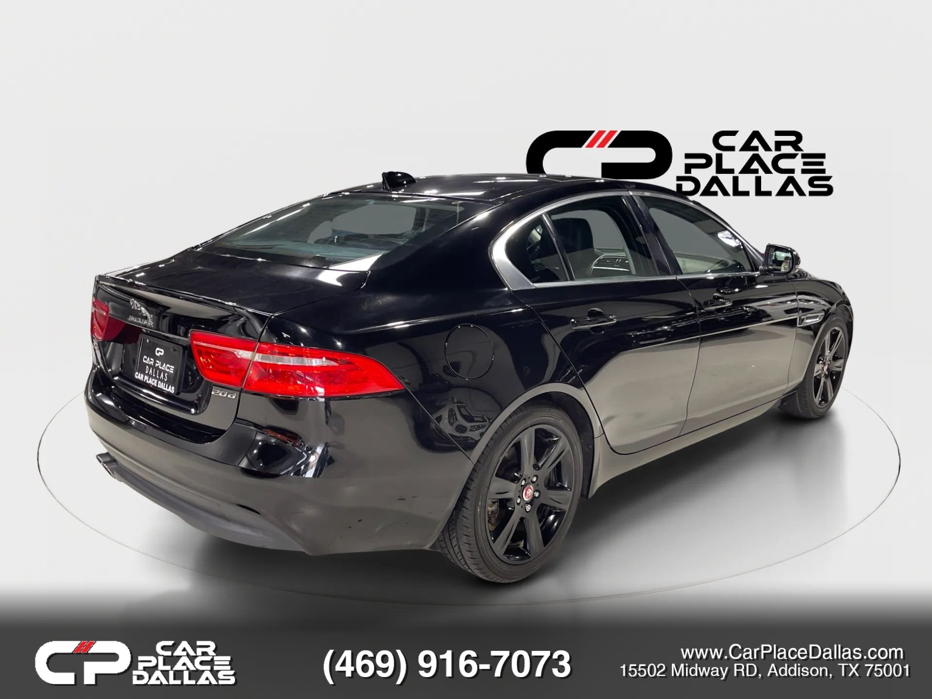 Used 2019 Jaguar XE Prestige RWD image 12