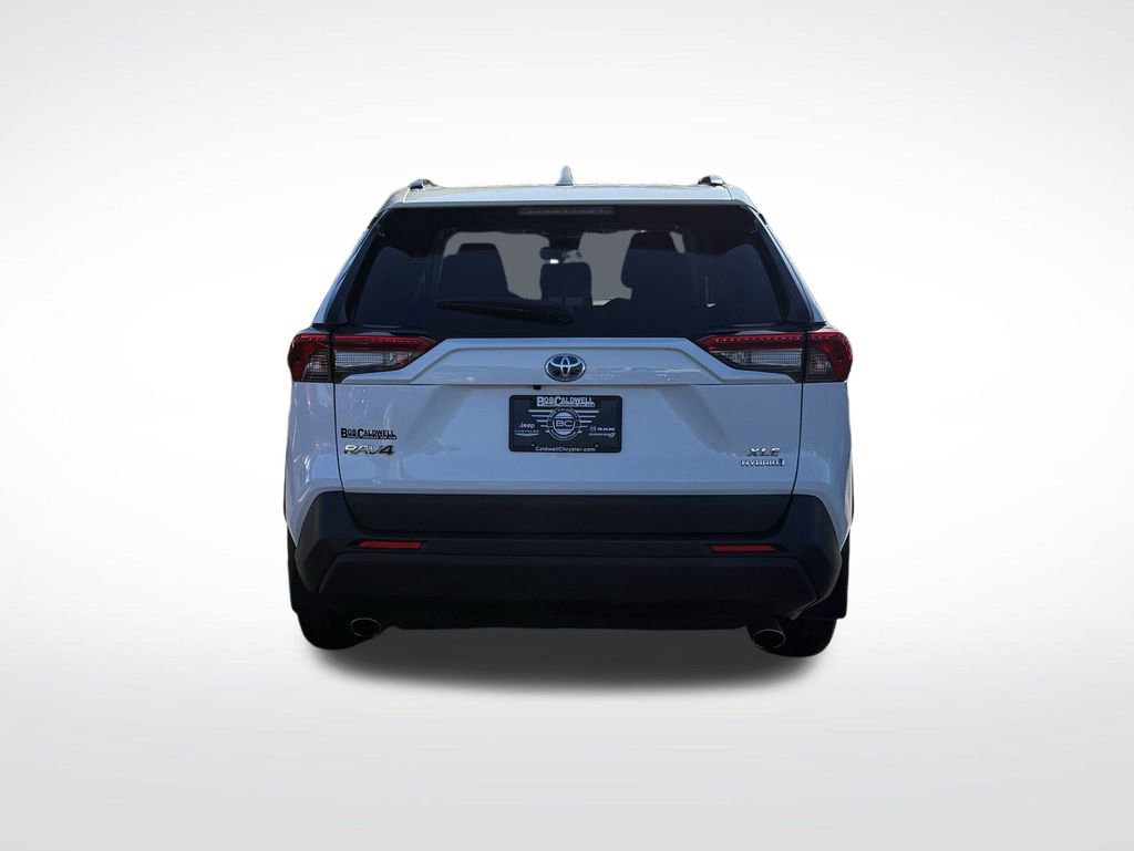 Used 2024 Toyota RAV4 XLE image 7