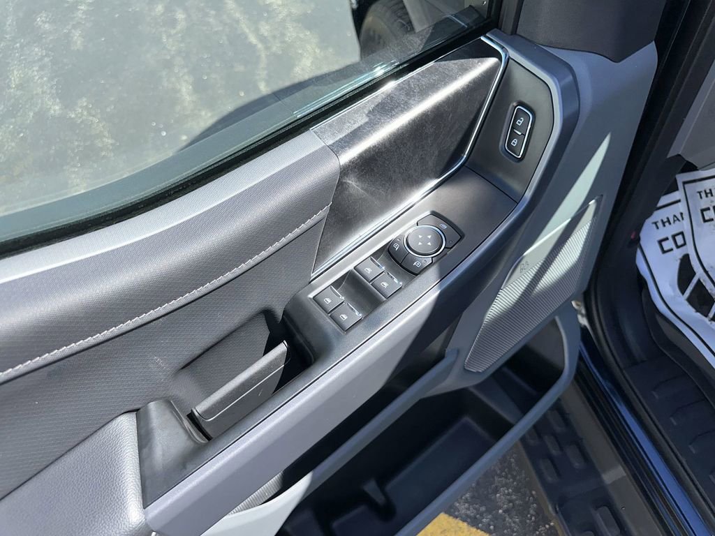 Used 2025 Ford F150 Lightning Flash image 15