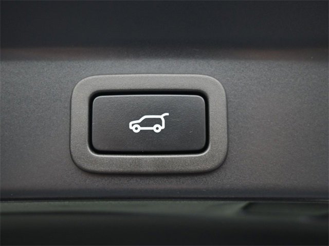 Used 2021 Jaguar F-PACE S image 24