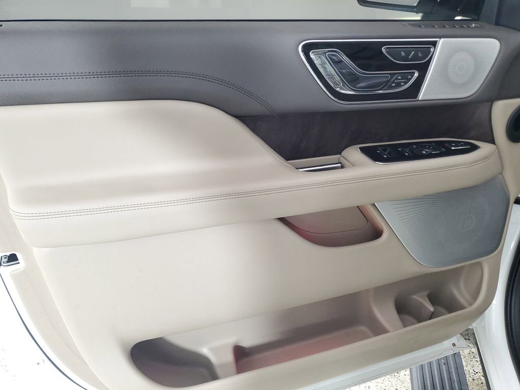 Certified 2022 Lincoln Navigator Reserve image 18