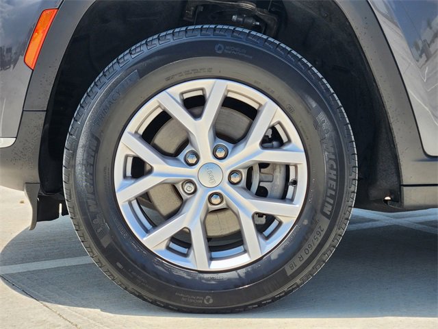 Used 2022 Jeep Grand Cherokee L Limited image 11