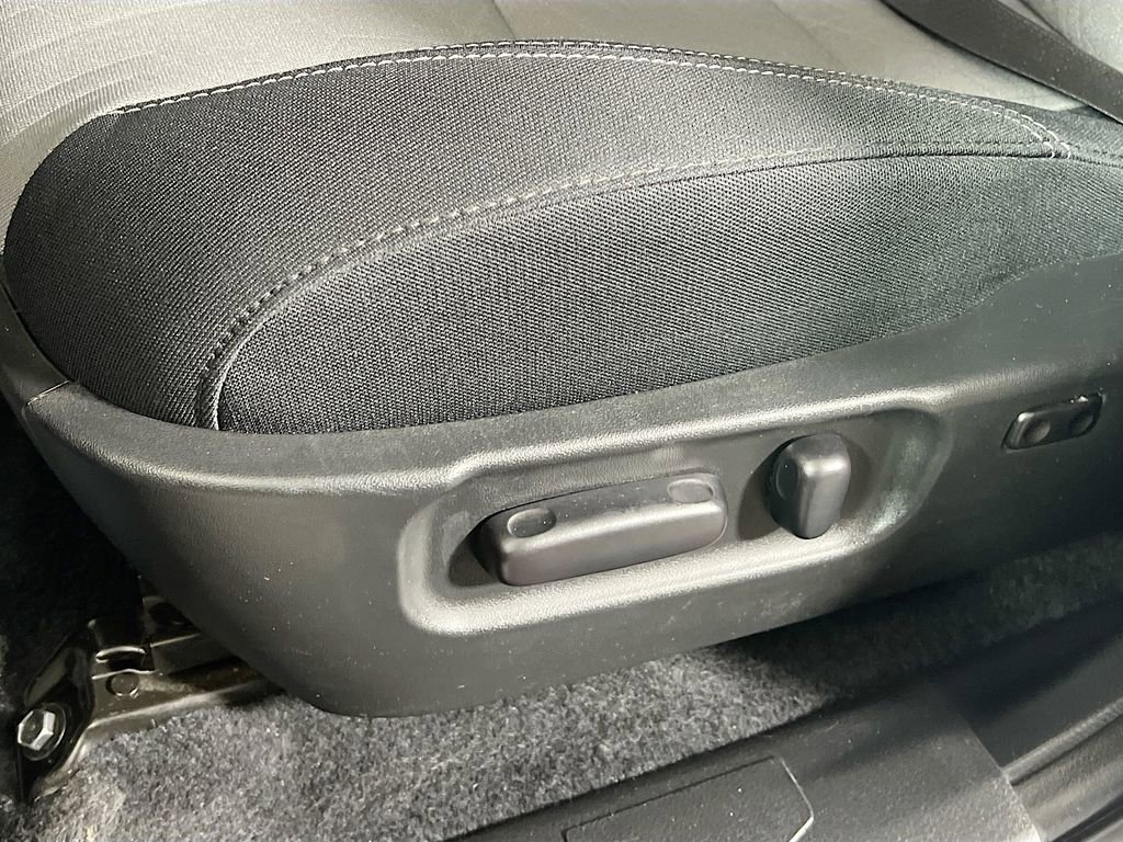 Certified 2023 Toyota Tacoma TRD Off-Road image 18