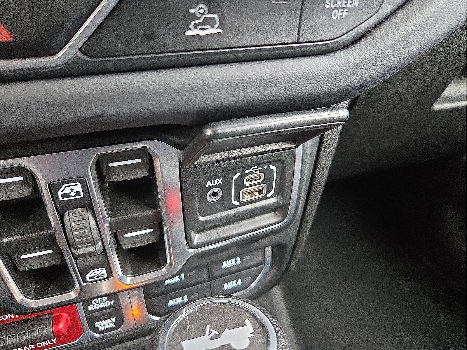 Used 2025 Jeep Wrangler Unlimited Rubicon AWD/4WD image 21