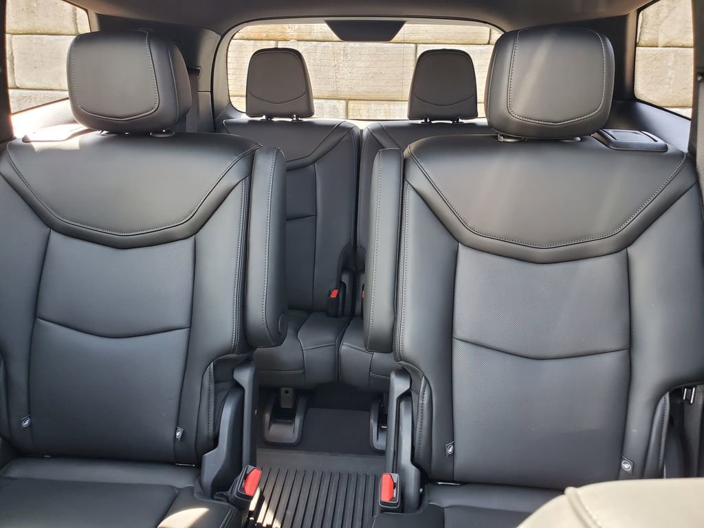 Certified 2023 Cadillac XT6 Premium Luxury w/ LPO, Floor Liner Package AWD/4WD image 36