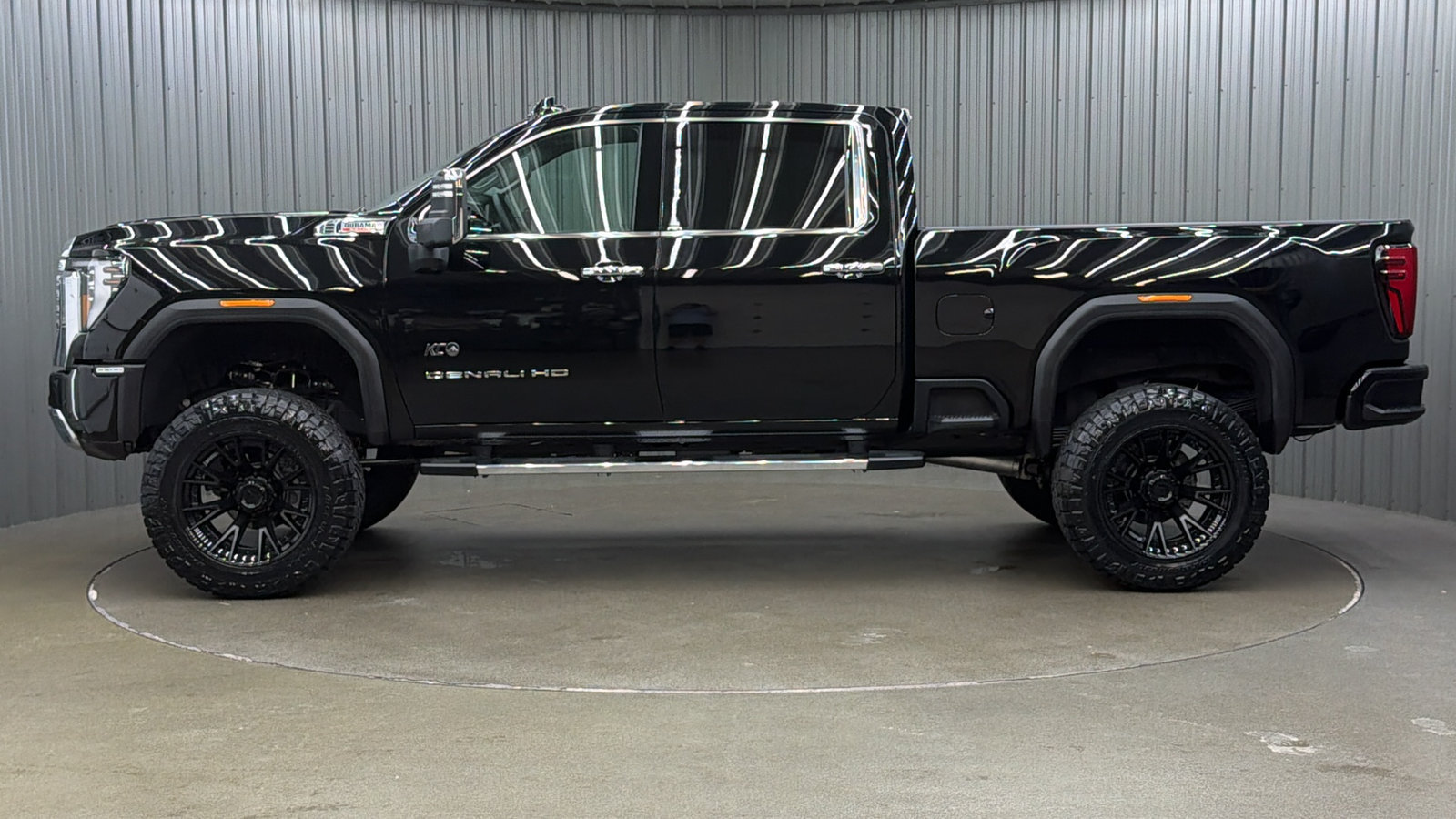 Used 2026 GMC Sierra 2500 Denali w/ Denali Reserve Package AWD/4WD image 2