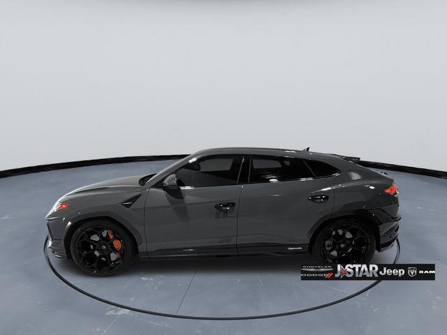 Used 2023 Lamborghini Urus Performante image 2