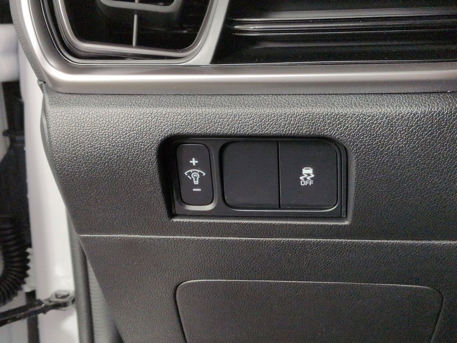 New 2026 Kia Sorento S w/ S Panoramic Sunroof Package FWD image 13