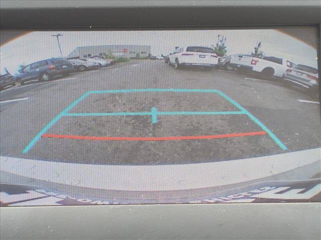Used 2017 Toyota Camry LE FWD image 11
