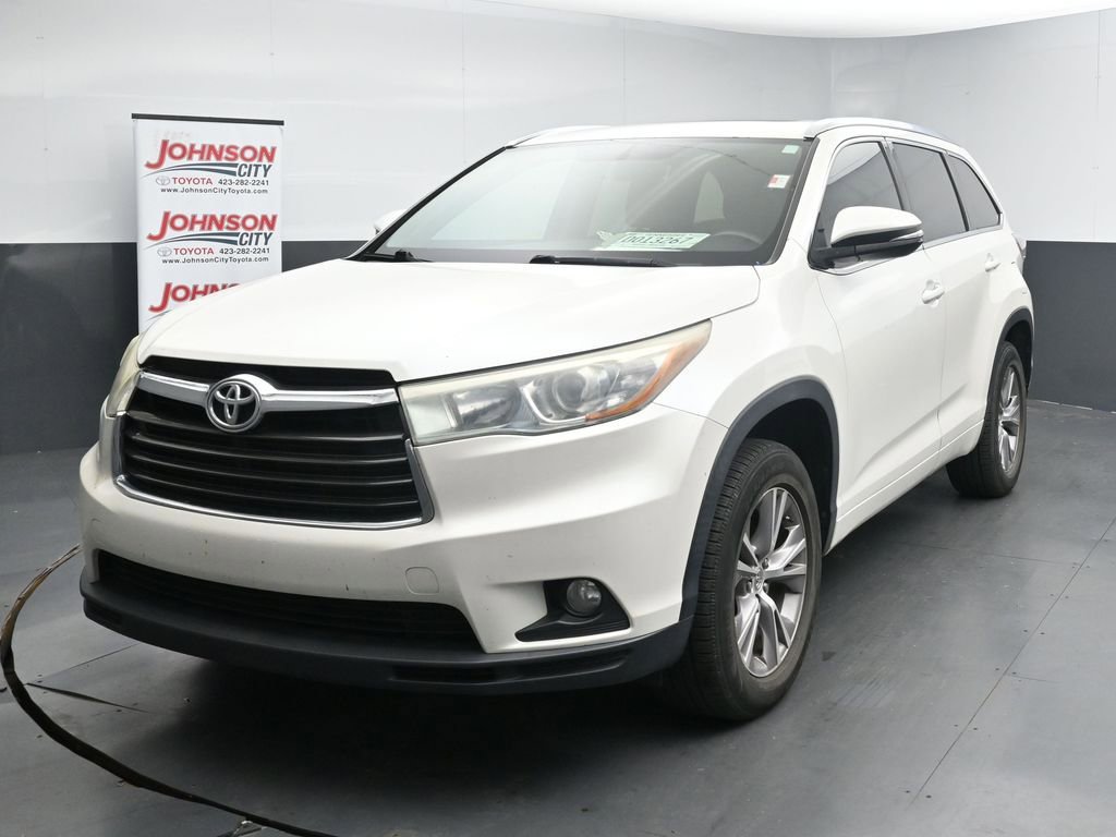Used 2015 Toyota Highlander XLE image 4