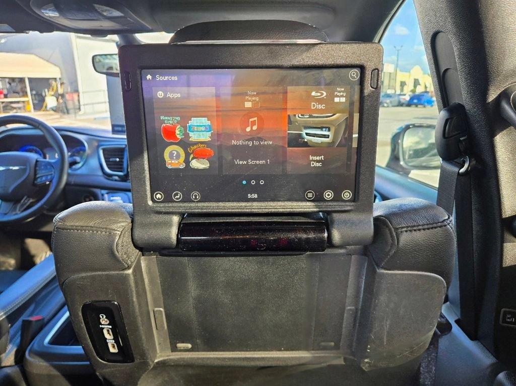 Used 2019 Chrysler Pacifica Touring-L Plus w/ Advanced Safetytec Group FWD image 50