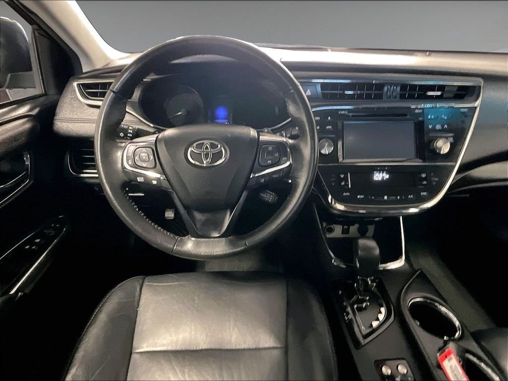 Used 2018 Toyota Avalon XLE FWD image 17