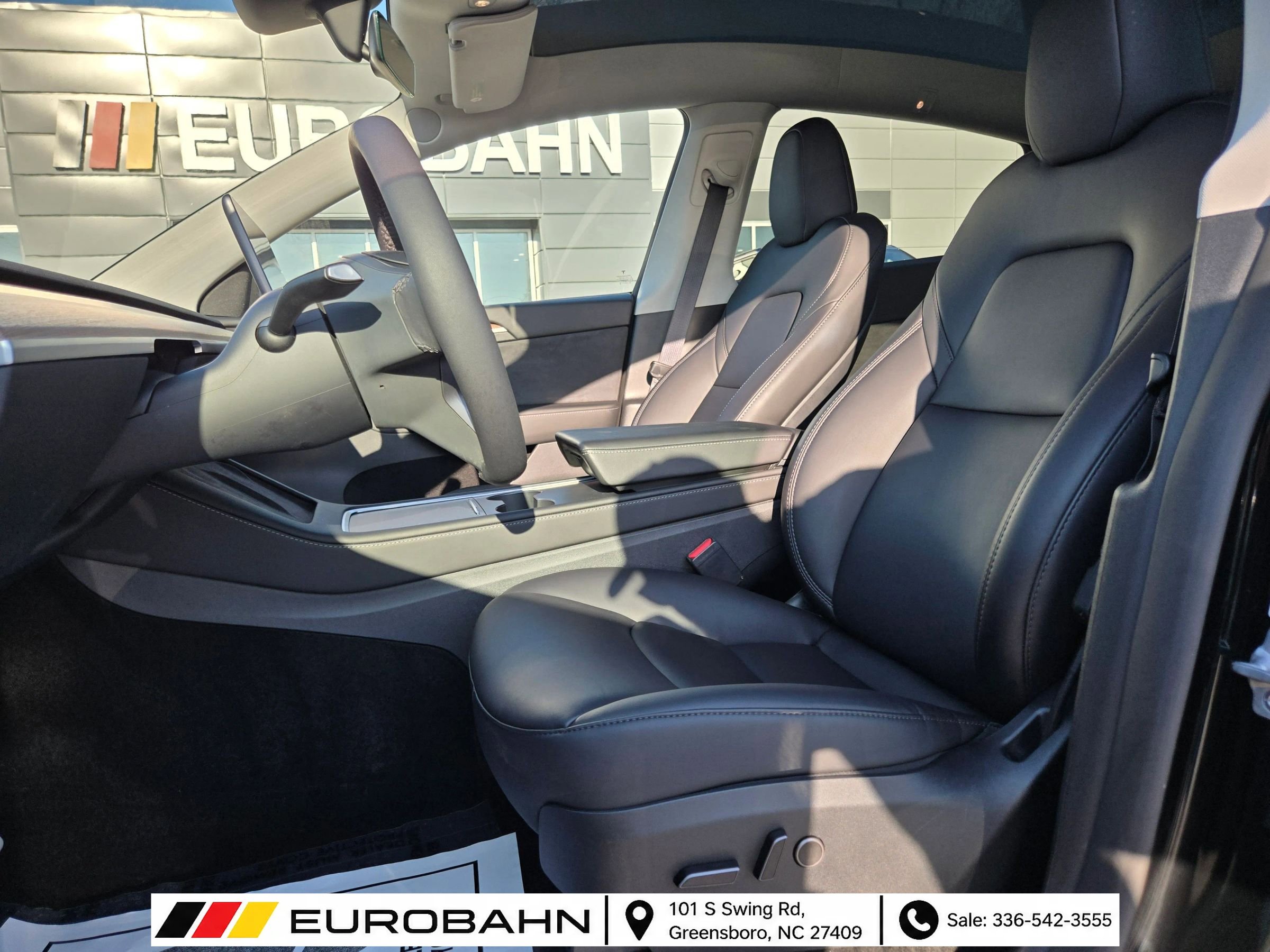 Used 2023 Tesla Model Y Performance AWD/4WD image 8