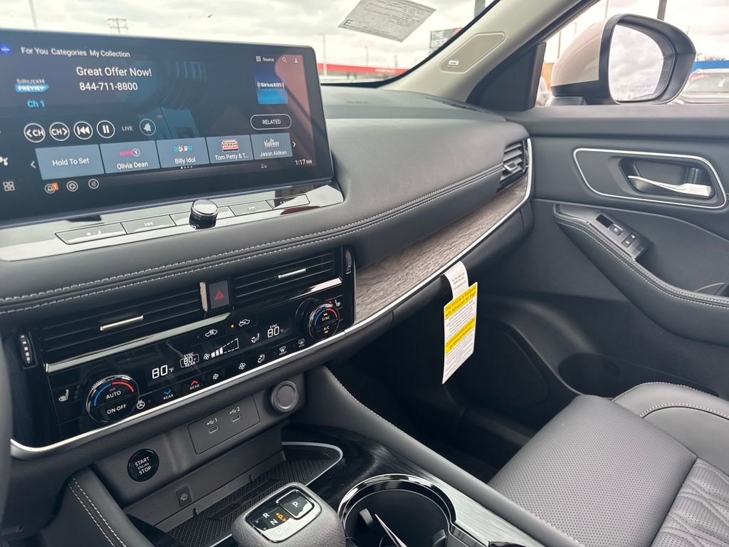 New 2026 Nissan Rogue Platinum image 22