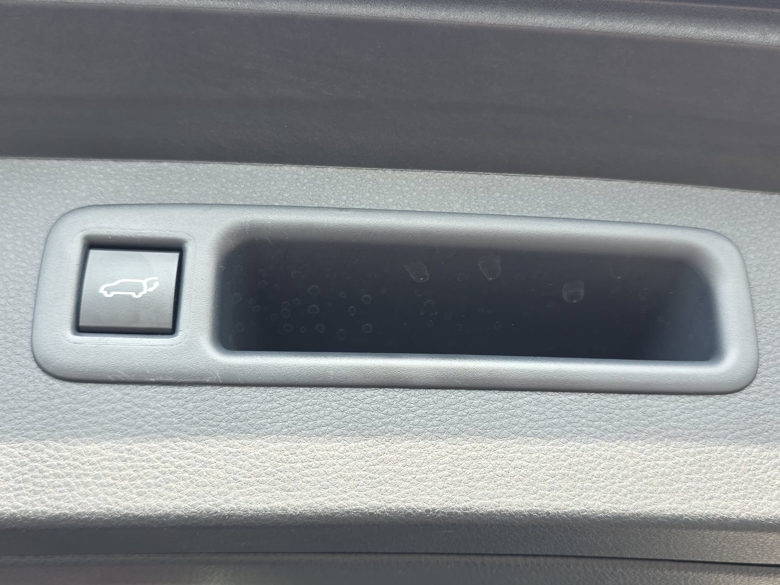 Used 2023 Toyota Highlander XLE FWD image 14
