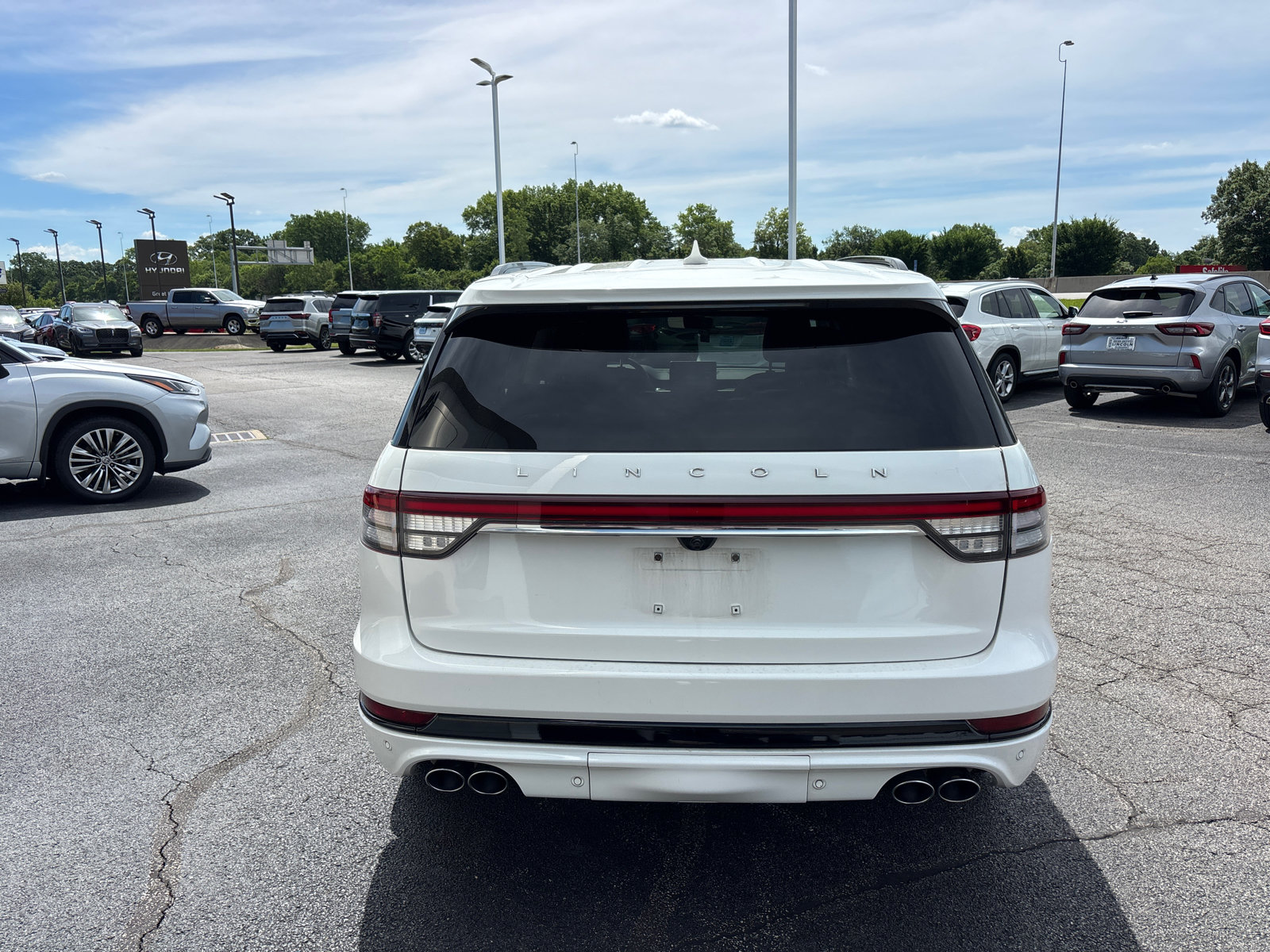 Certified 2022 Lincoln Aviator Reserve w/ Equipment Group 201A AWD/4WD image 6